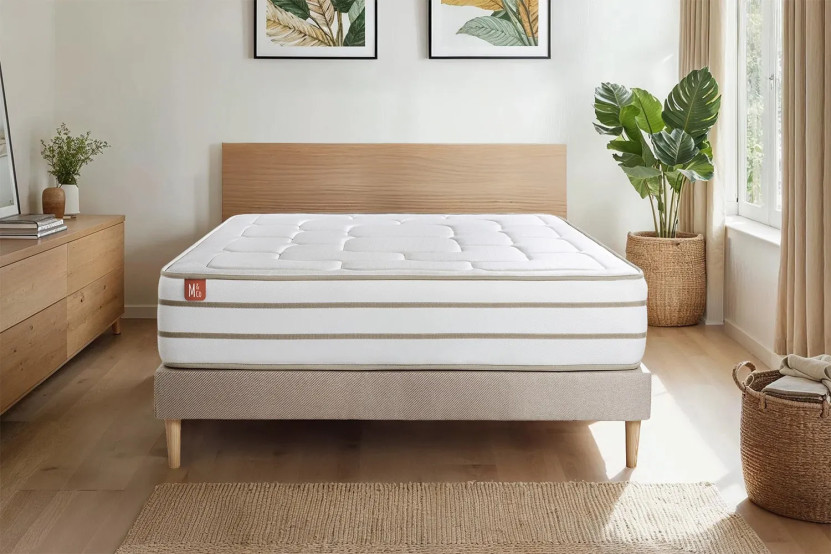 Pack lit complet 180x200 cm - Matelas + Sommier Beige (en kit) + 2 oreillers + Couette - Le Douillet