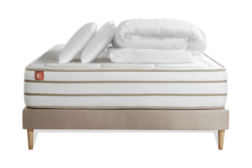 Pack lit complet 200x200 cm - Matelas + Sommier Beige (en kit) + 2 oreillers + Couette - Le Douillet