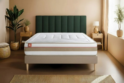 Pack lit complet 160x200 cm - Matelas + Sommier Beige + 2 oreillers + Couette - Le Tendre