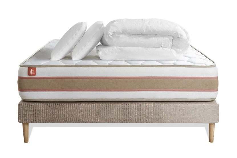 Pack lit complet 160x200 cm - Matelas + Sommier Beige (en kit) + 2 oreillers + Couette - Le Délicat