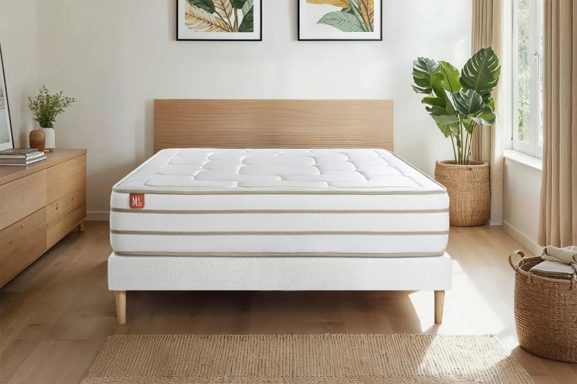 Pack lit complet 200x200 cm - Matelas + Sommier Blanc (en kit) + 2 oreillers + Couette - Le Douillet